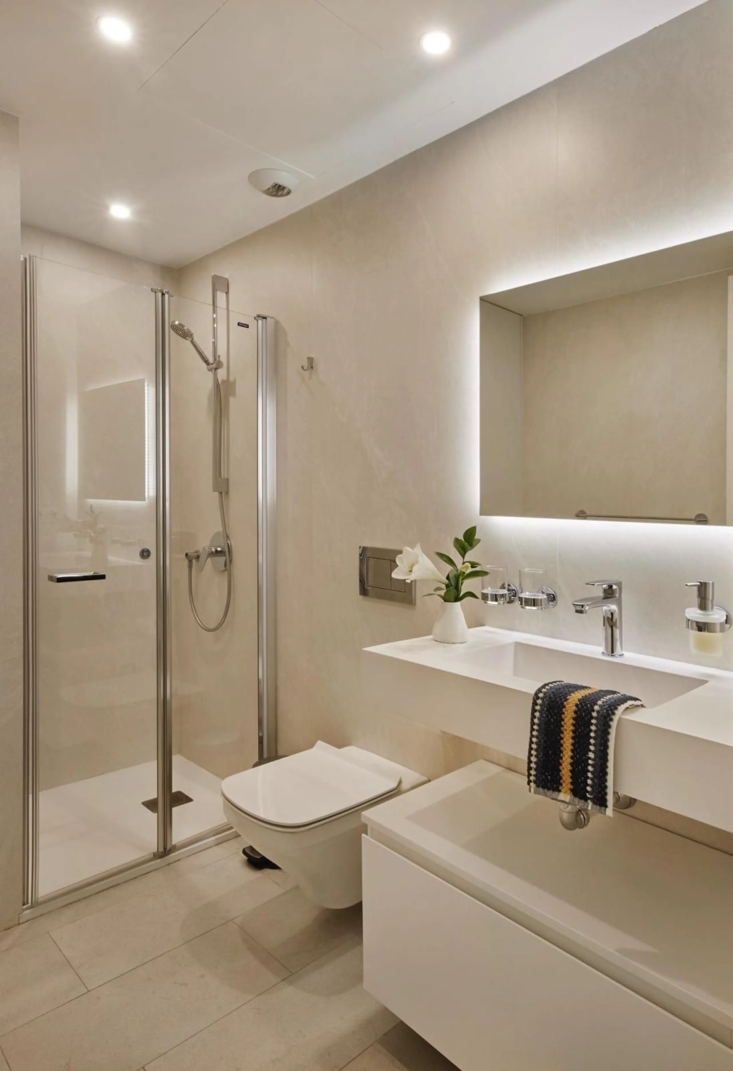 Apartment - Middle Floor Apartment в продаже в Marbella, Málaga. В доме 2 спален и 2 ванных комнат. Площадь дома 100 м²