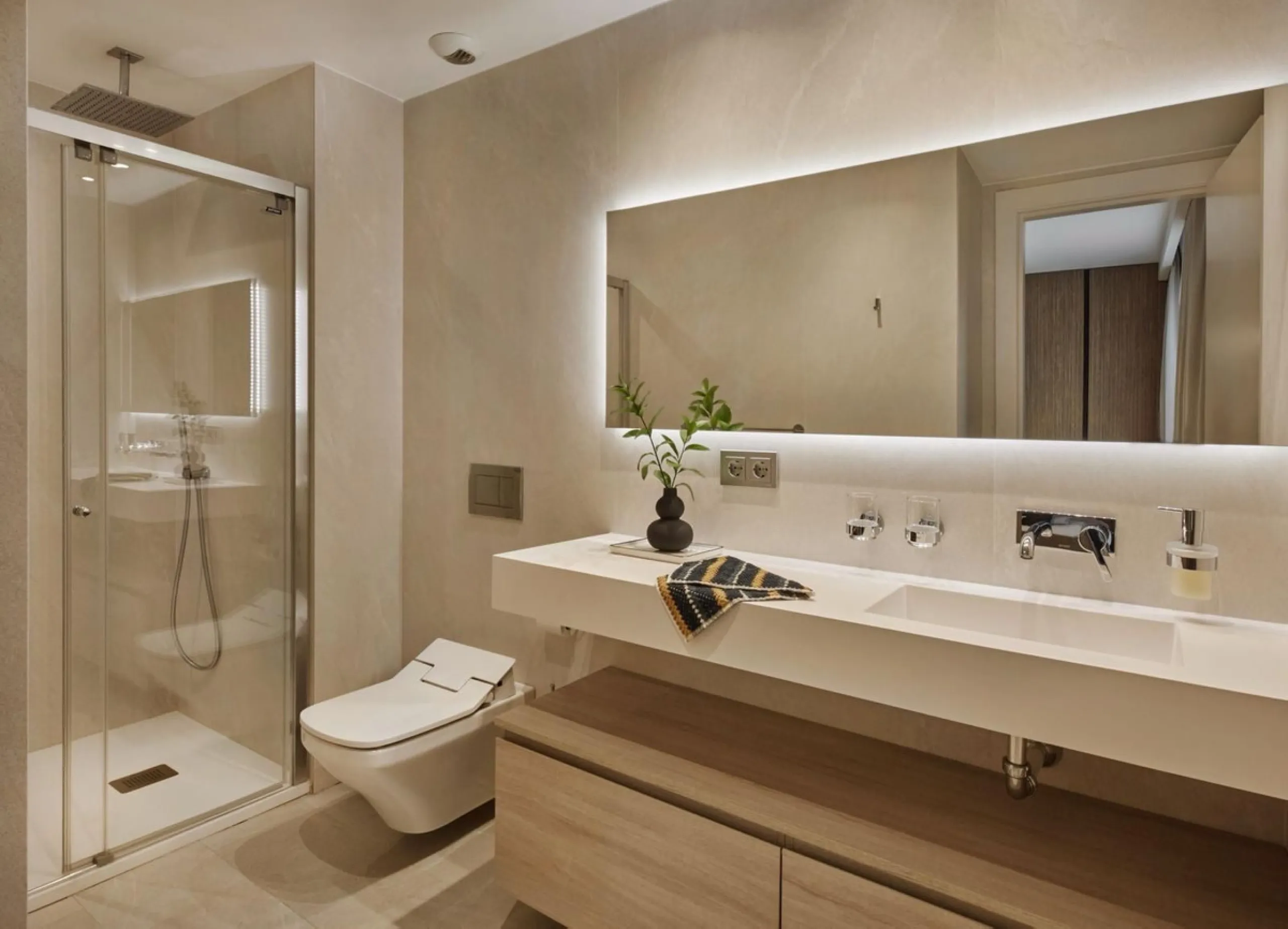 Apartment - Middle Floor Apartment в продаже в Marbella, Málaga. В доме 2 спален и 2 ванных комнат. Площадь дома 100 м²
