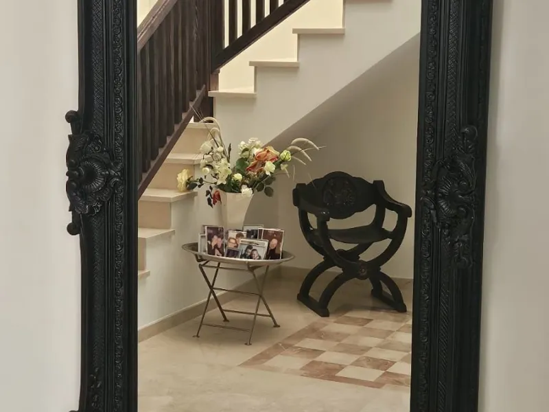 Magnificent villa in the beautiful urbanisation of Valtocado, near the picturesque village of Mijas! This exquisite villa perfectly blends Andalusian character with contemporary luxury. From its beautiful position, it captures breathtaking views from the 