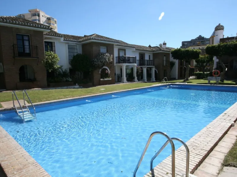 Puebla Lucía is located in the heart of Fuengirola, a beautiful residential community, a unique enclave that combines comfort, beauty, and quality of life. The complex stands out for its spacious and beautiful communal gardens, meticulously maintained yea