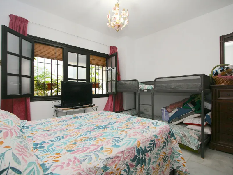 Puebla Lucía is located in the heart of Fuengirola, a beautiful residential community, a unique enclave that combines comfort, beauty, and quality of life. The complex stands out for its spacious and beautiful communal gardens, meticulously maintained yea
