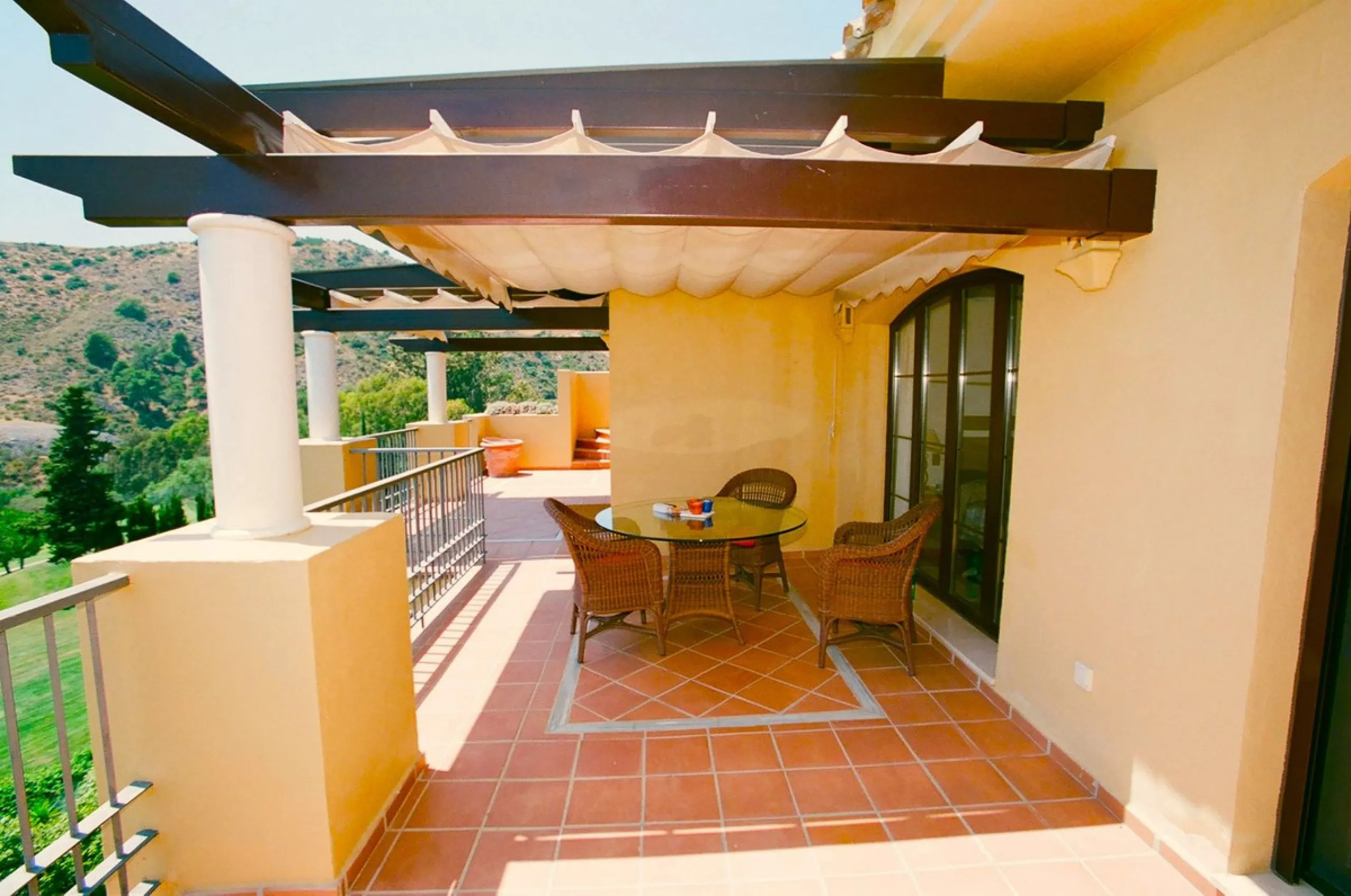 A rare chance to buy into the Marbella lifestyle with this purpose built double penthouse frontline to the Los Arqueros golf. This penthouse benefits from maybe the best position in Los Arqueros and offers amazing inside and outside space with ample terra