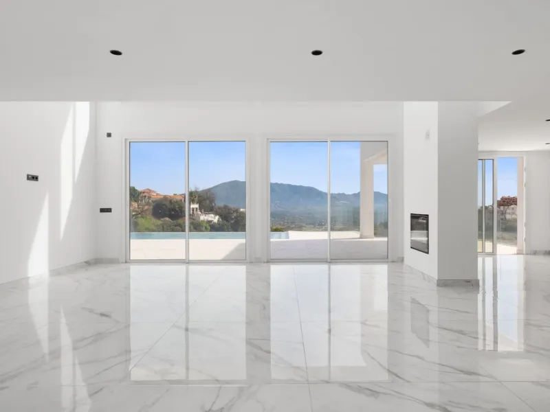 Brand-New Contemporary Villa with Stunning Panoramic Views in La Mairena, Marbella East