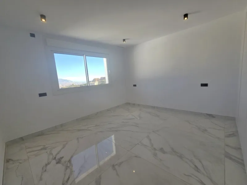 Brand-New Contemporary Villa with Stunning Panoramic Views in La Mairena, Marbella East