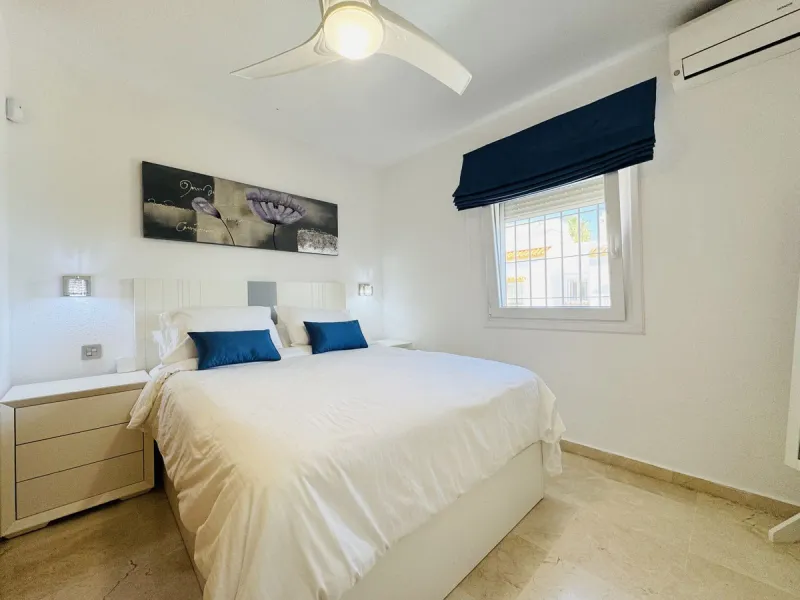 Elegant 3-Bedroom Townhouse in the Sought-After Marina de Casares.