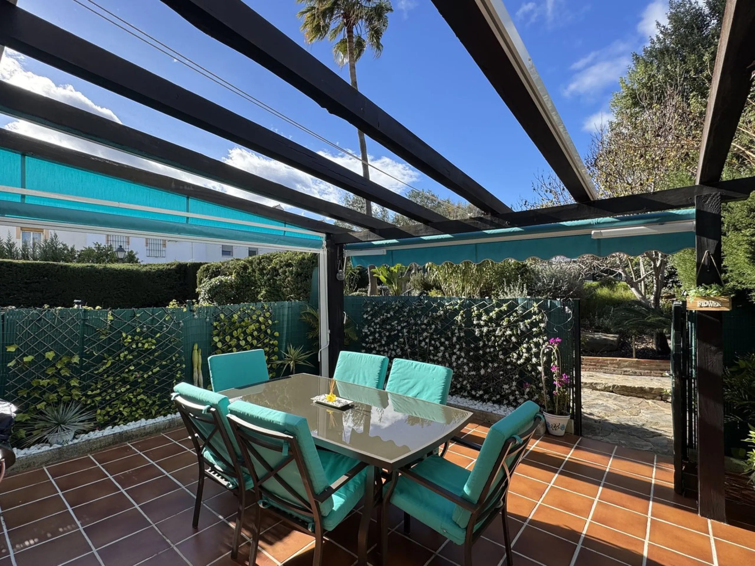 Elegant 3-Bedroom Townhouse in the Sought-After Marina de Casares.