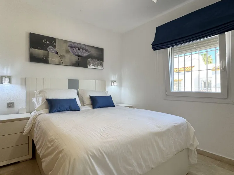 Elegant 3-Bedroom Townhouse in the Sought-After Marina de Casares.