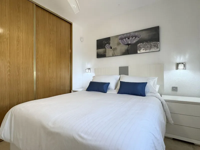 Elegant 3-Bedroom Townhouse in the Sought-After Marina de Casares.