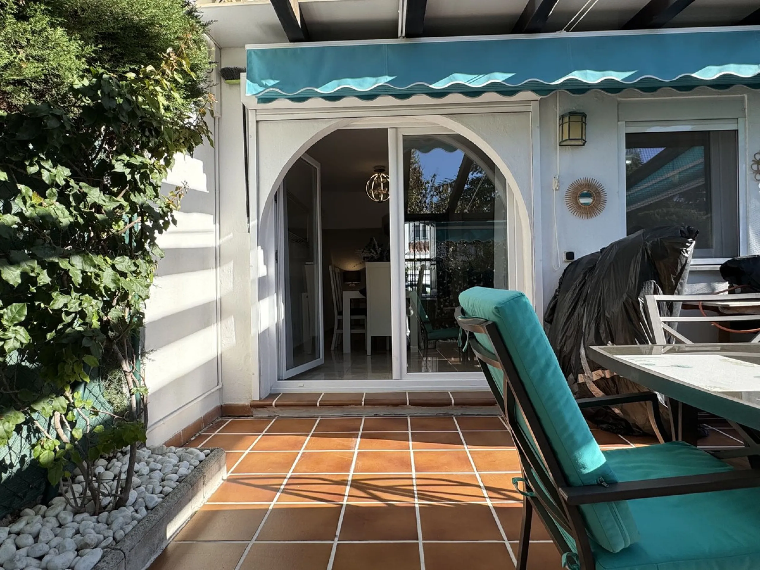 Elegant 3-Bedroom Townhouse in the Sought-After Marina de Casares.