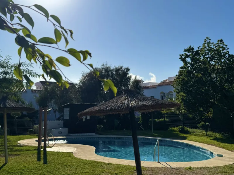 Elegant 3-Bedroom Townhouse in the Sought-After Marina de Casares.