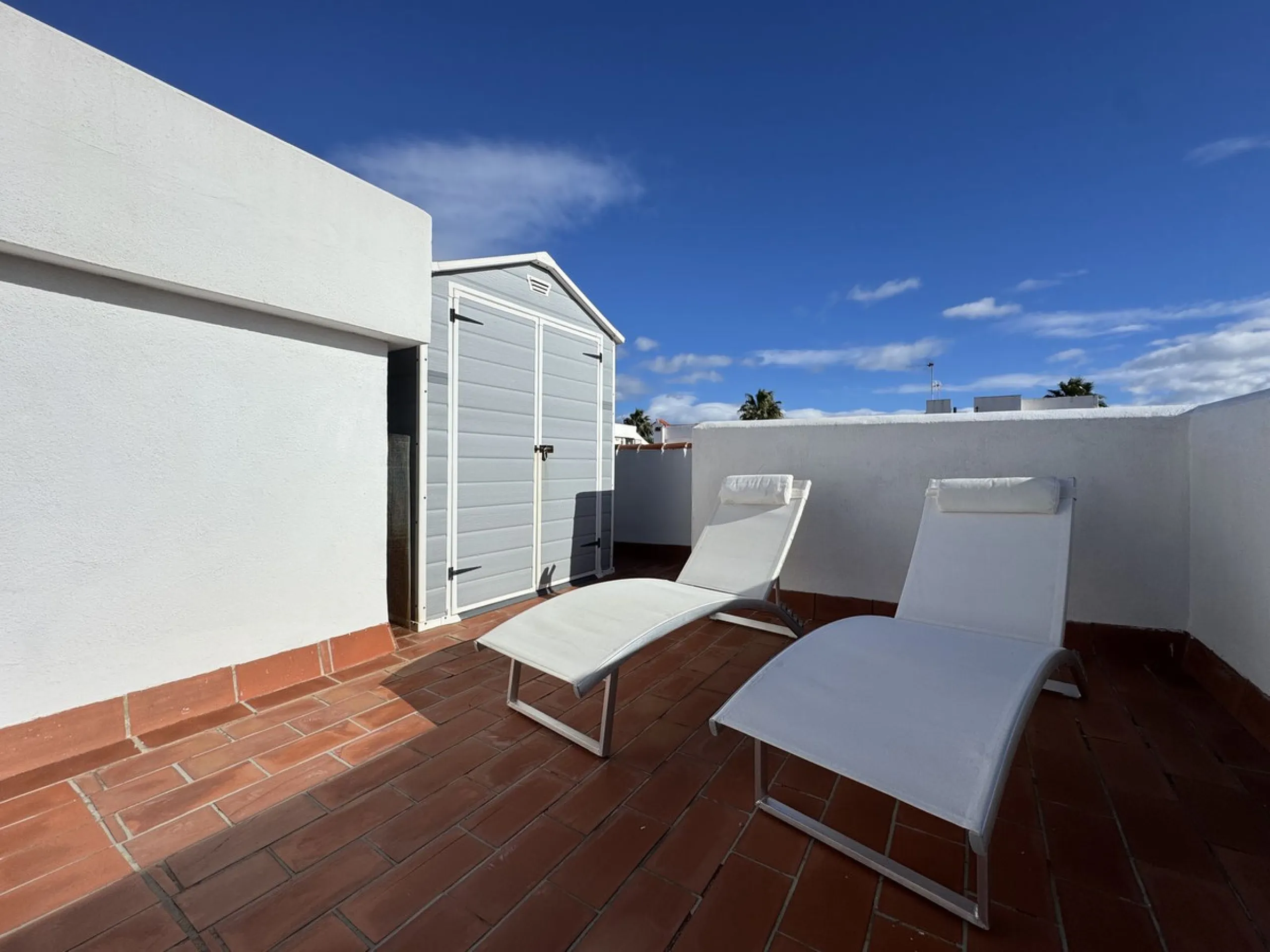 Elegant 3-Bedroom Townhouse in the Sought-After Marina de Casares.