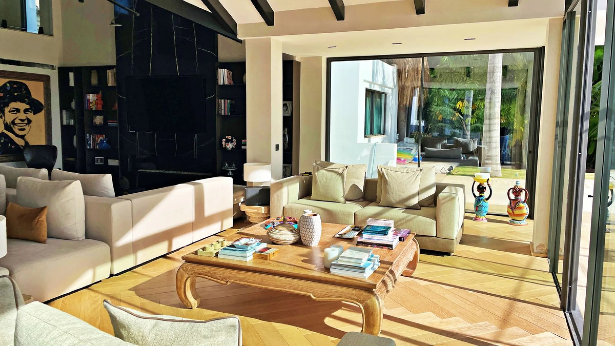 House - Detached Villa в продаже в Benahavís, Málaga. В доме 5 спален и 5 ванных комнат. Площадь дома 639 м². Площадь участка 3000 м²