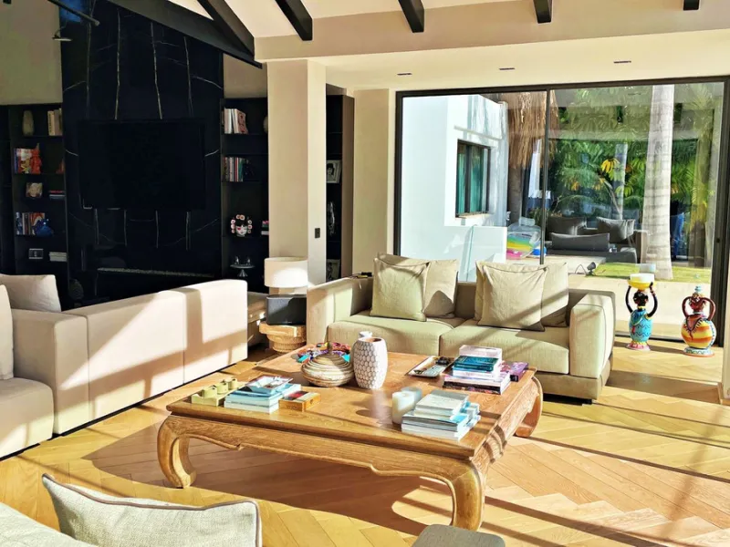 House - Detached Villa в продаже в Benahavís, Málaga. В доме 5 спален и 5 ванных комнат. Площадь дома 639 м². Площадь участка 3000 м²