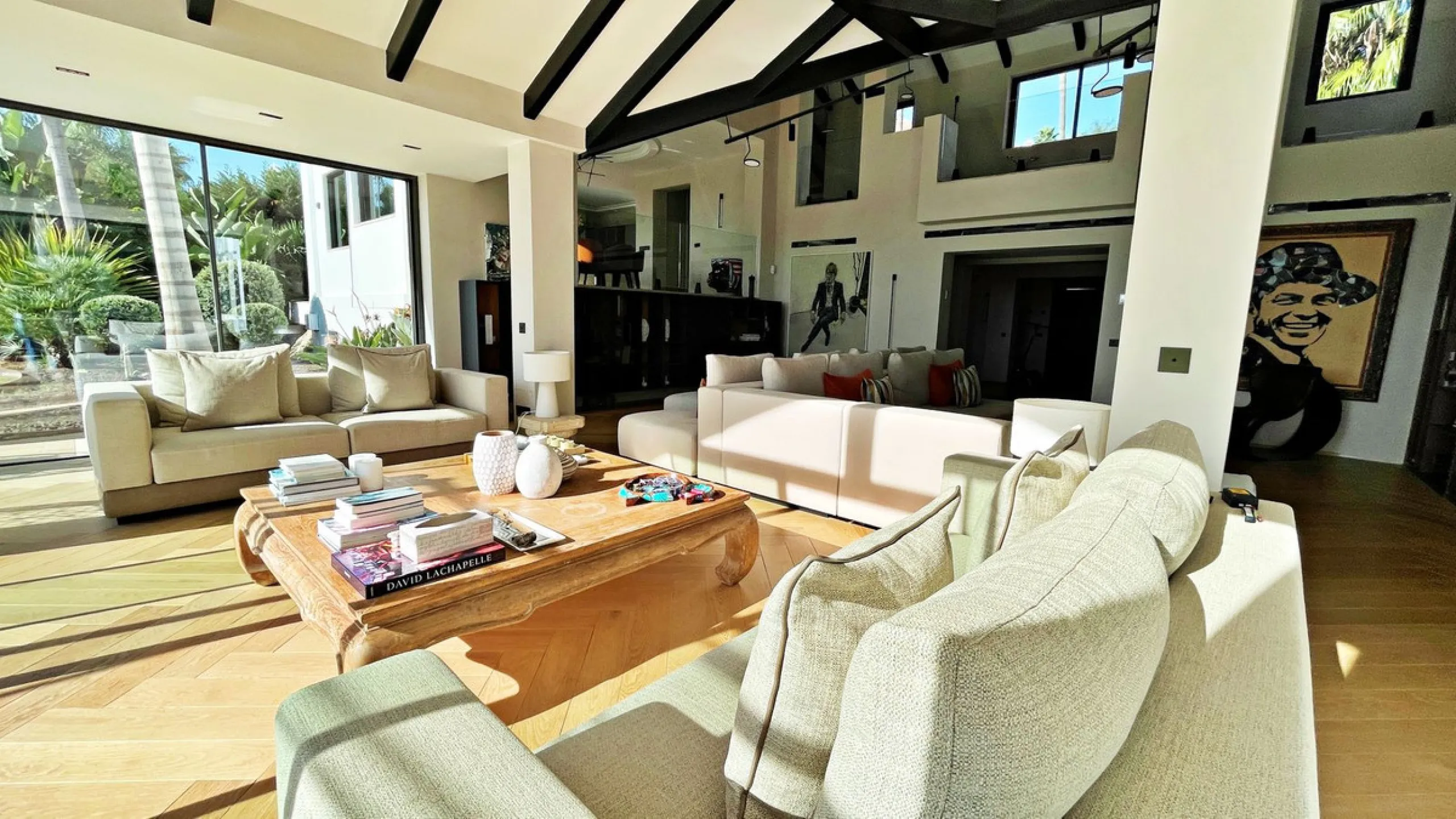 House - Detached Villa в продаже в Benahavís, Málaga. В доме 5 спален и 5 ванных комнат. Площадь дома 639 м². Площадь участка 3000 м²