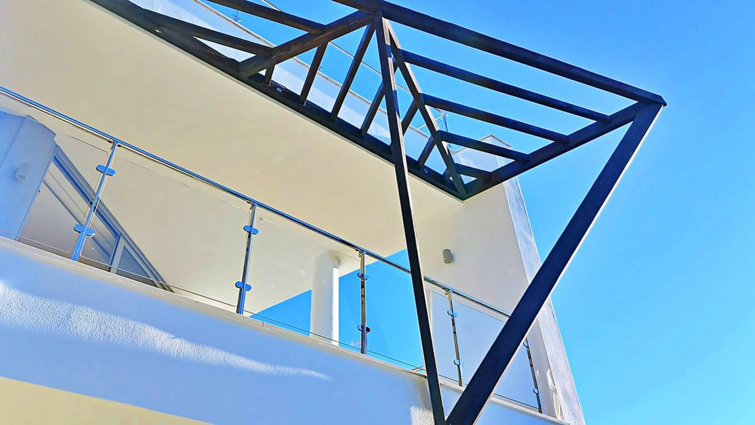 Elegant Corner Villa in Meisho Hills, Sierra Blanca, Marbella.