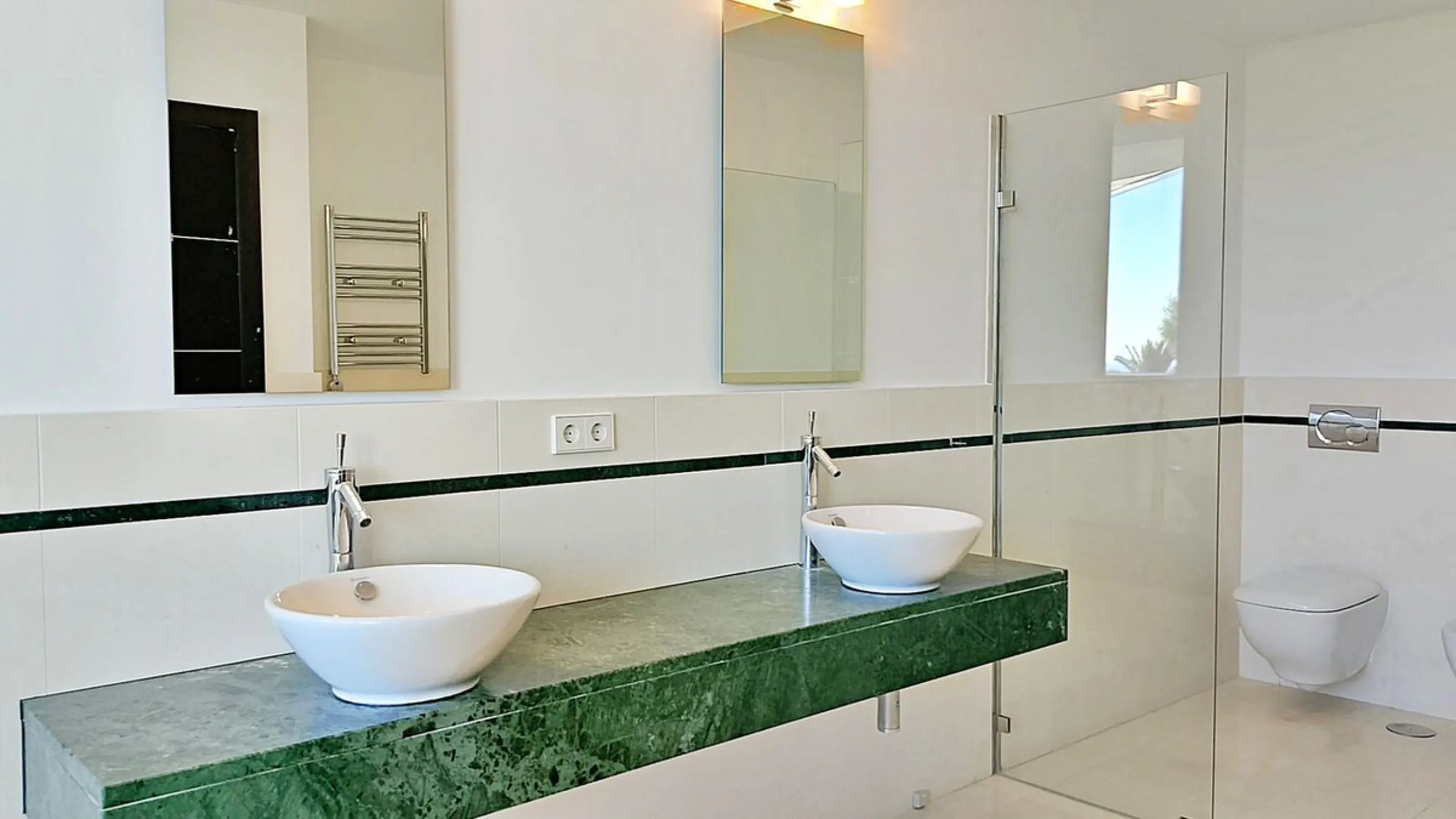 Elegant Corner Villa in Meisho Hills, Sierra Blanca, Marbella.