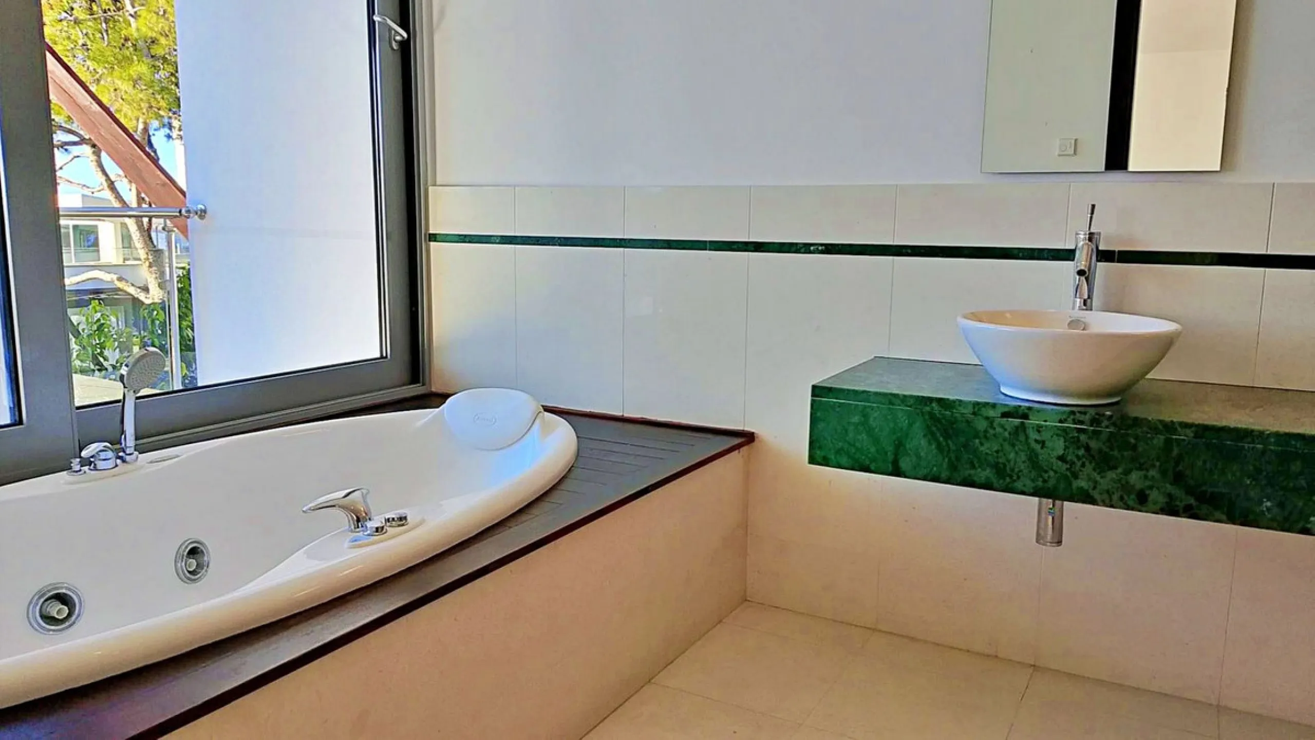 Elegant Corner Villa in Meisho Hills, Sierra Blanca, Marbella.