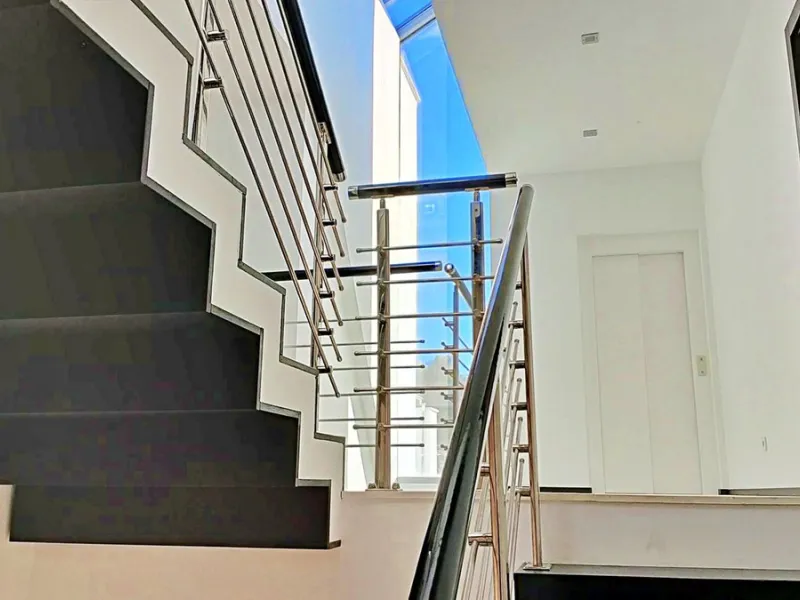 Elegant Corner Villa in Meisho Hills, Sierra Blanca, Marbella.