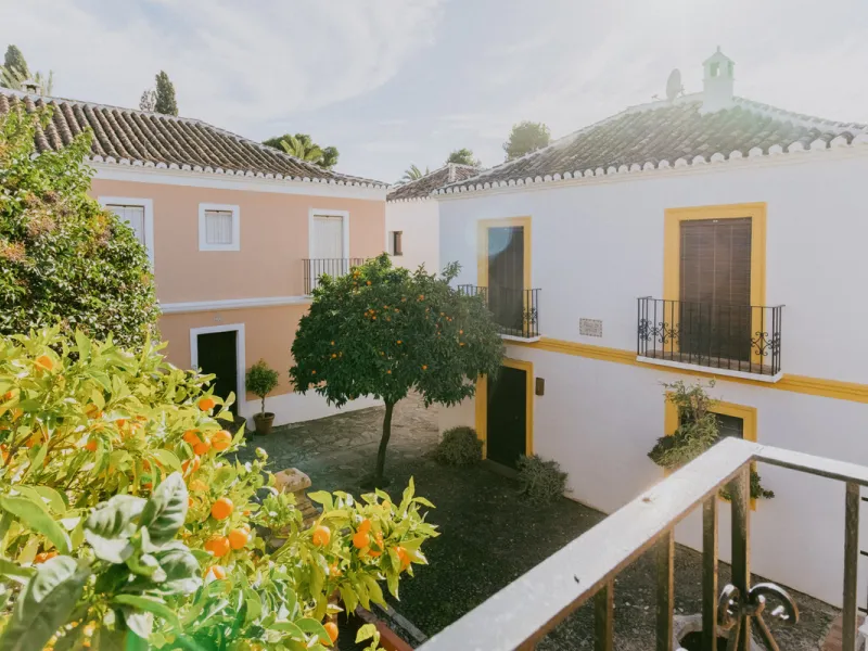 This bright and inviting 3-bedroom townhouse effortlessly combines the charm of traditional Andalusian design with updated modern aesthetics. Ideally located near all amenities and just moments from the renowned Puente Romano, Golden Mile, Marbella, this 