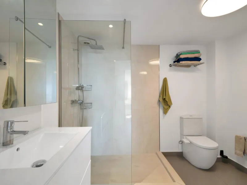Renovated apartment with stunning sea views on the beachfront.
