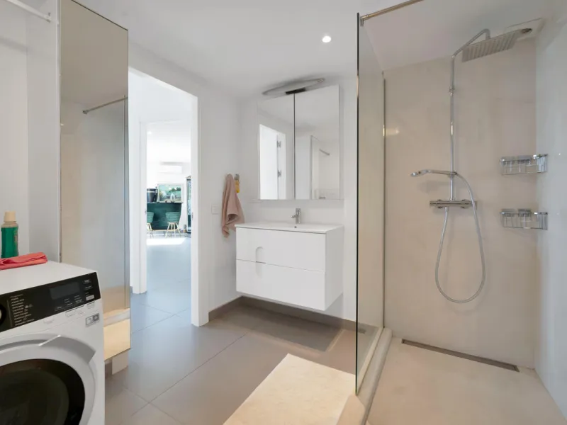 Renovated apartment with stunning sea views on the beachfront.
