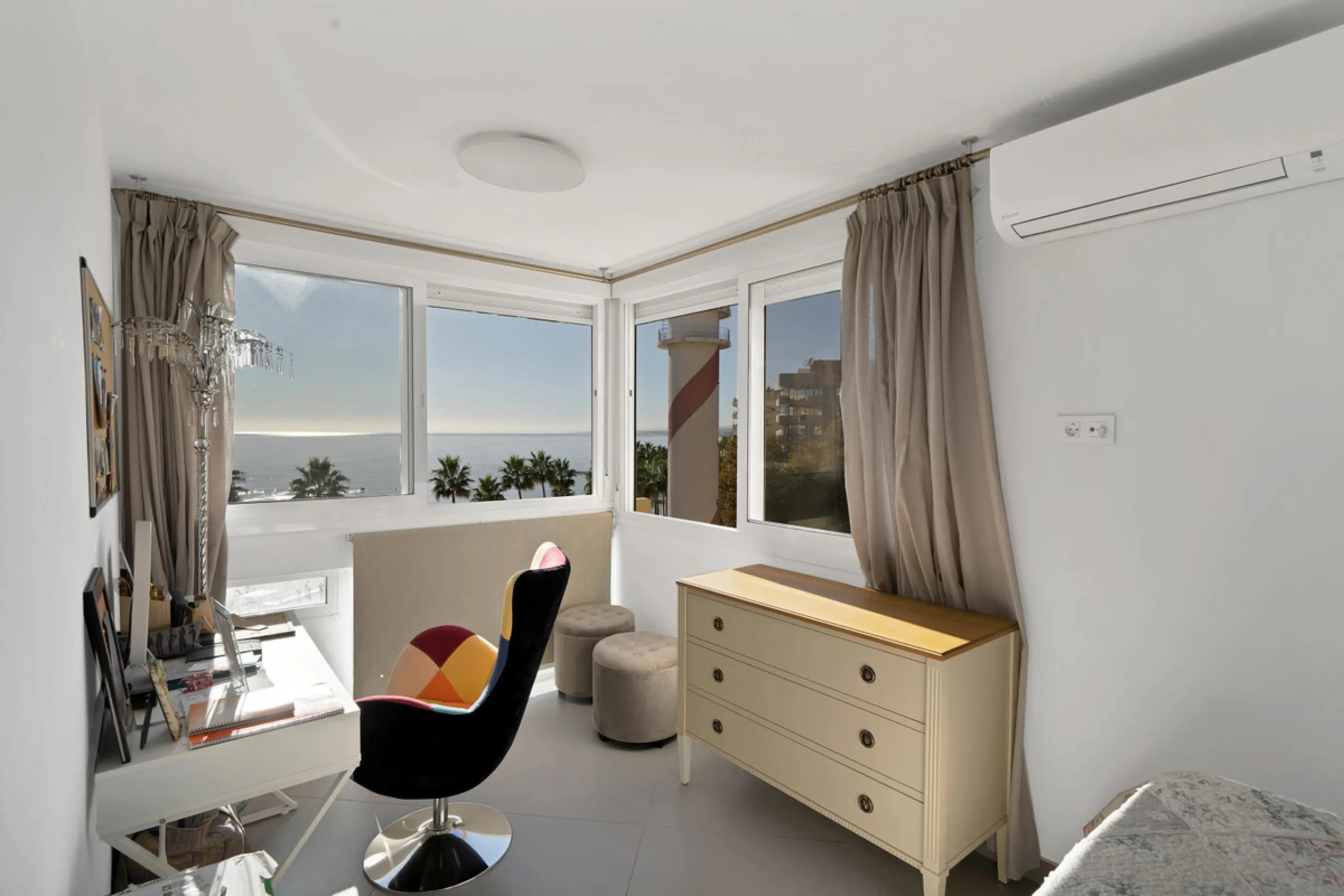 Renovated apartment with stunning sea views on the beachfront.