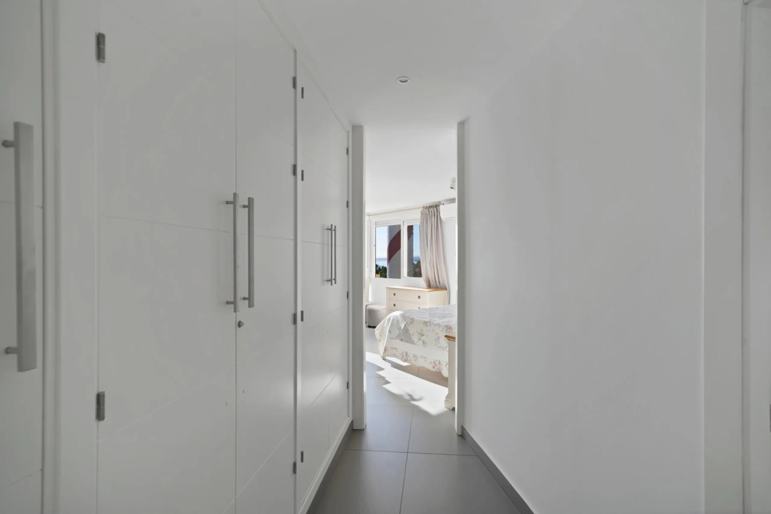Renovated apartment with stunning sea views on the beachfront.
