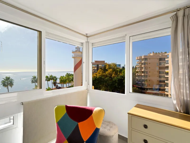 Renovated apartment with stunning sea views on the beachfront.