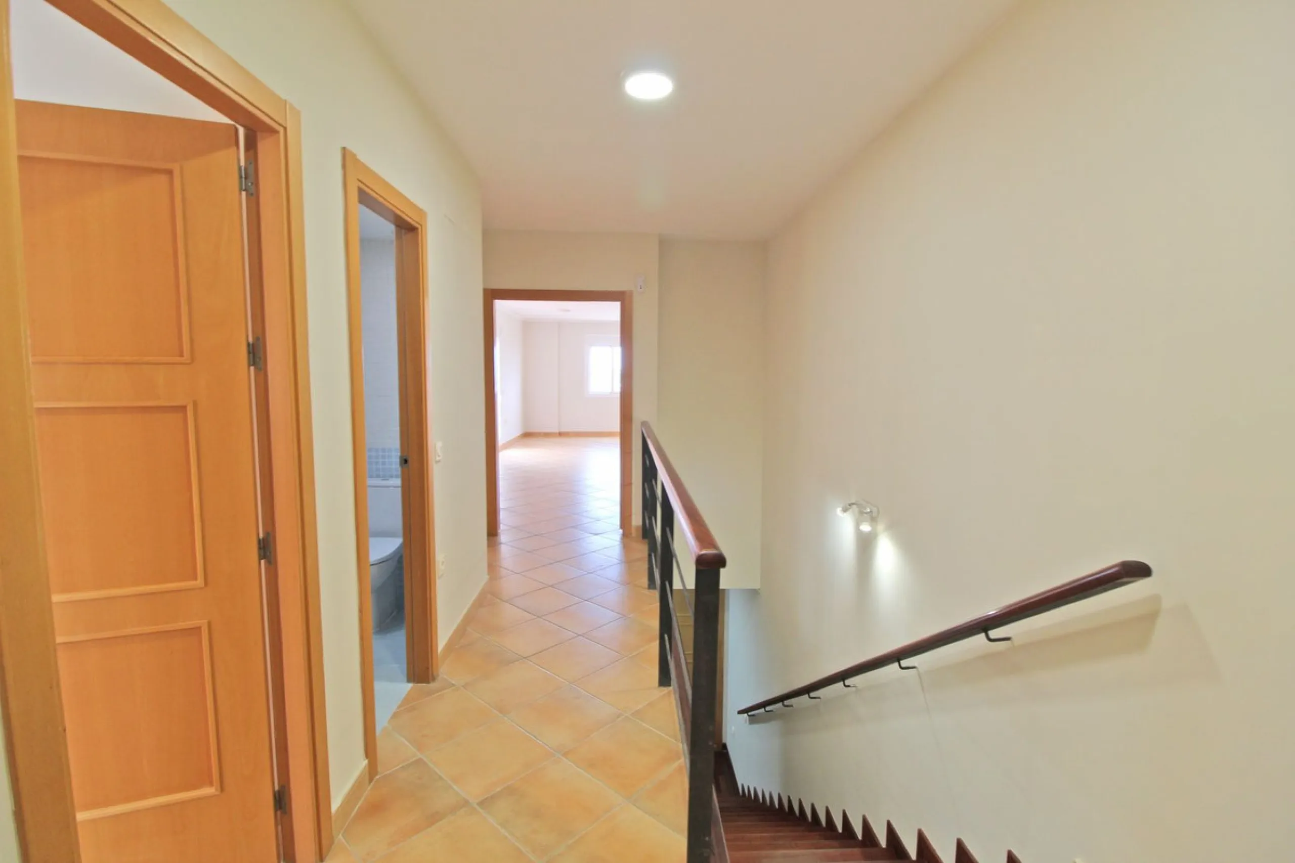 House - Townhouse в продаже в Mijas, Málaga. В доме 4 спален и 3 ванных комнат. Площадь дома 214 м²