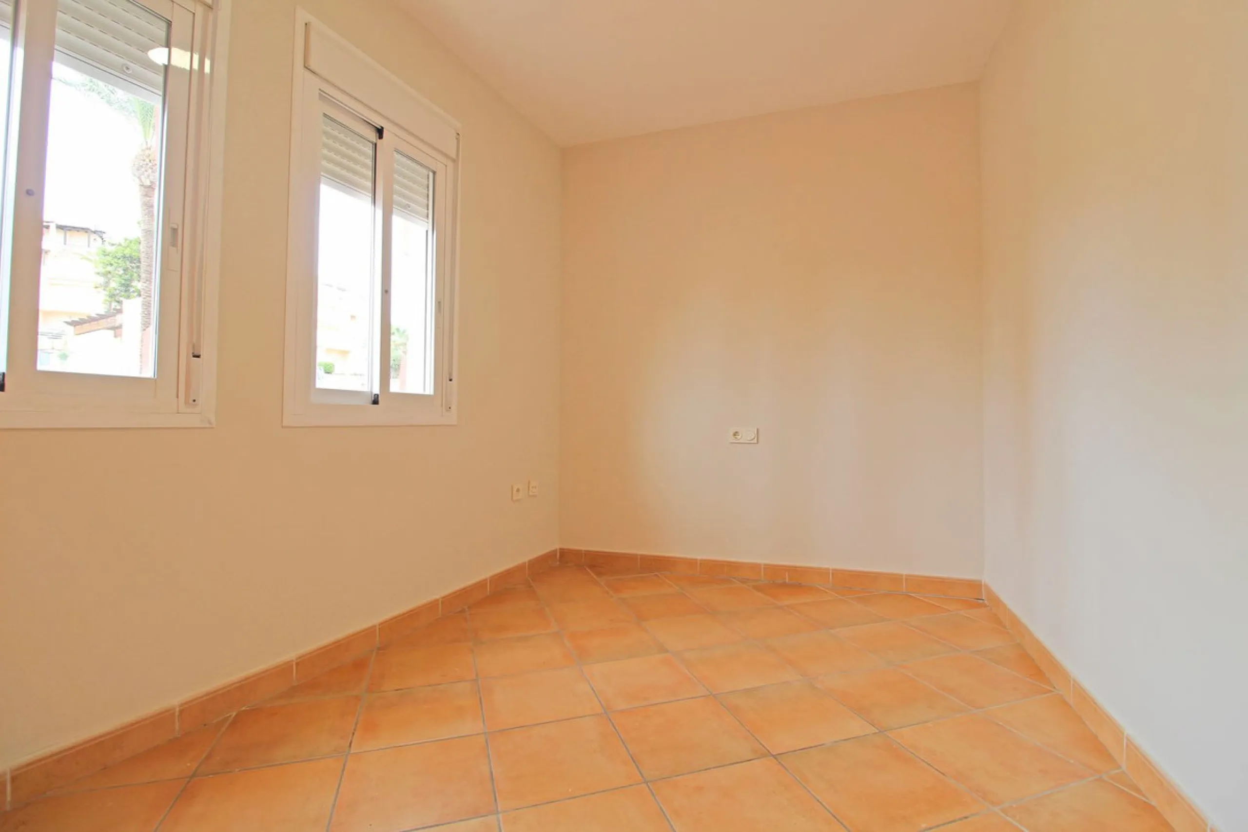 House - Townhouse в продаже в Mijas, Málaga. В доме 4 спален и 3 ванных комнат. Площадь дома 214 м²
