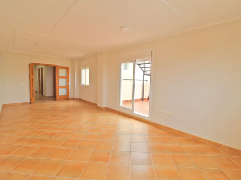 House - Townhouse в продаже в Mijas, Málaga. В доме 4 спален и 3 ванных комнат. Площадь дома 214 м²