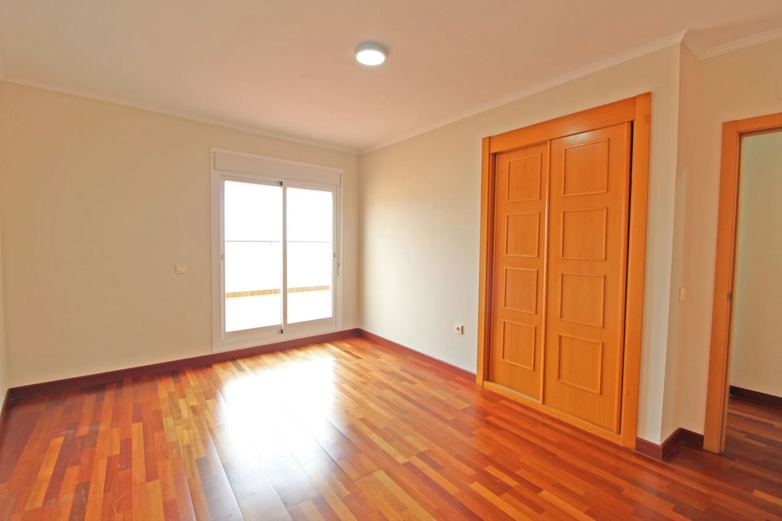 House - Townhouse в продаже в Mijas, Málaga. В доме 4 спален и 3 ванных комнат. Площадь дома 214 м²