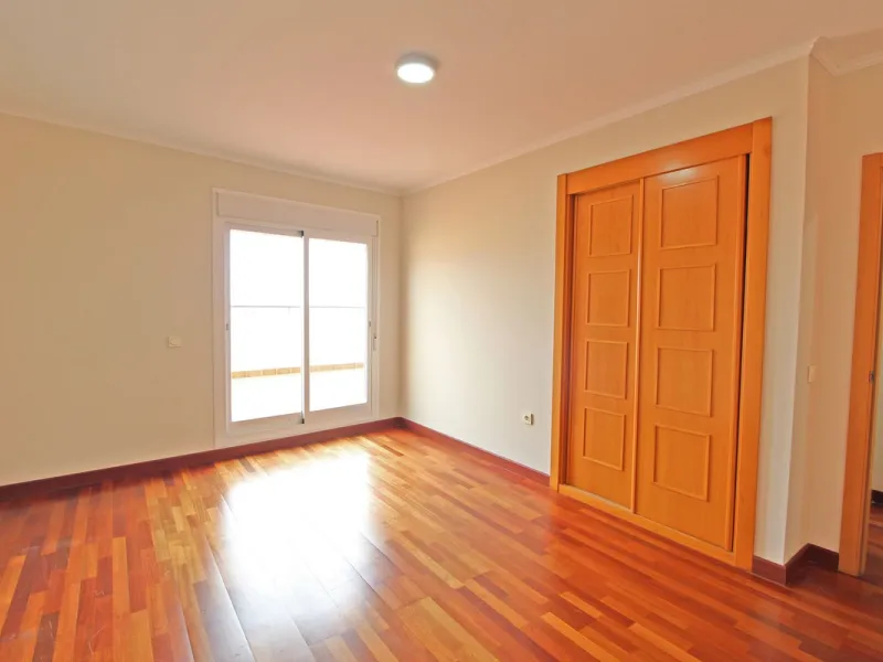House - Townhouse в продаже в Mijas, Málaga. В доме 4 спален и 3 ванных комнат. Площадь дома 214 м²