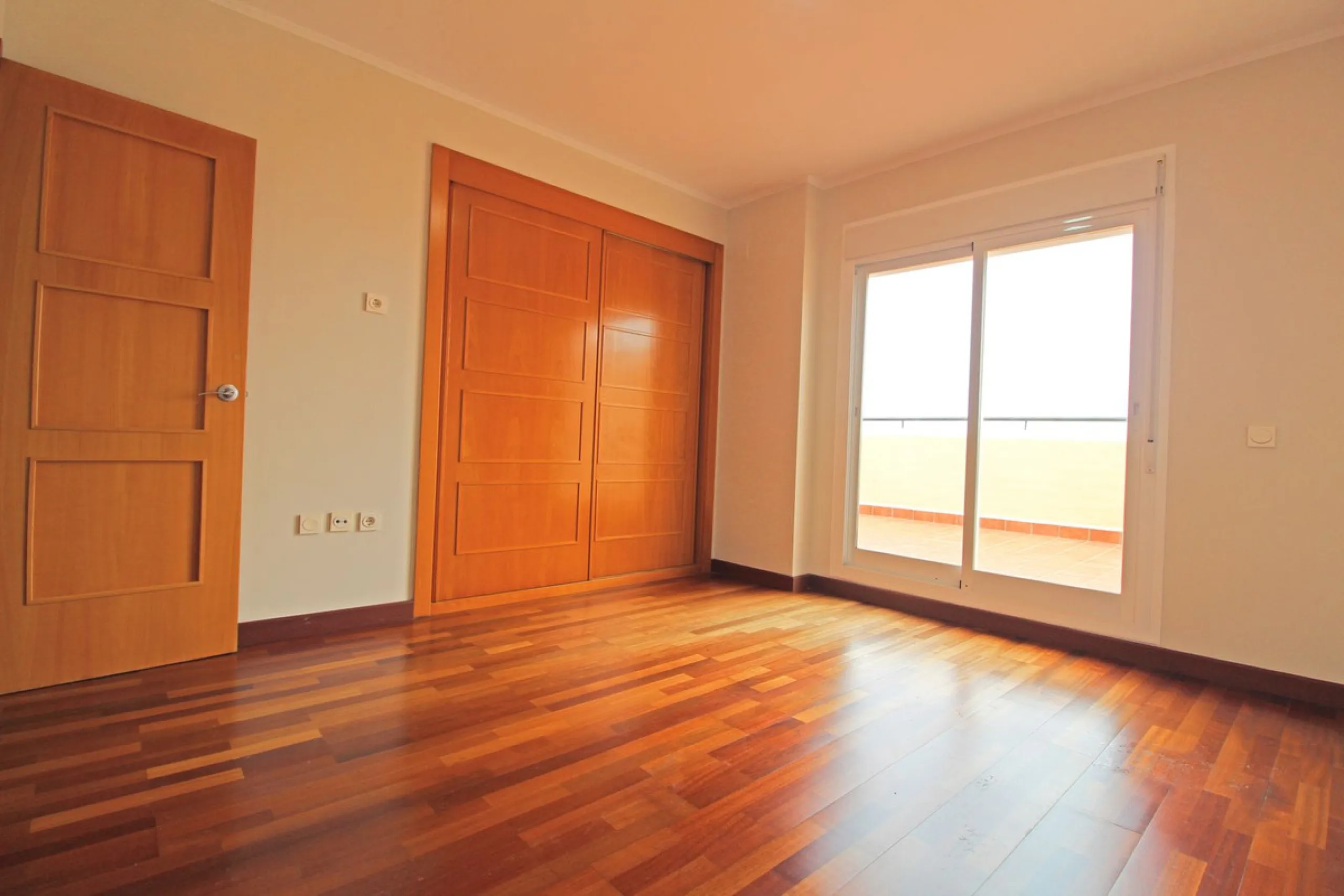 House - Townhouse в продаже в Mijas, Málaga. В доме 4 спален и 3 ванных комнат. Площадь дома 214 м²