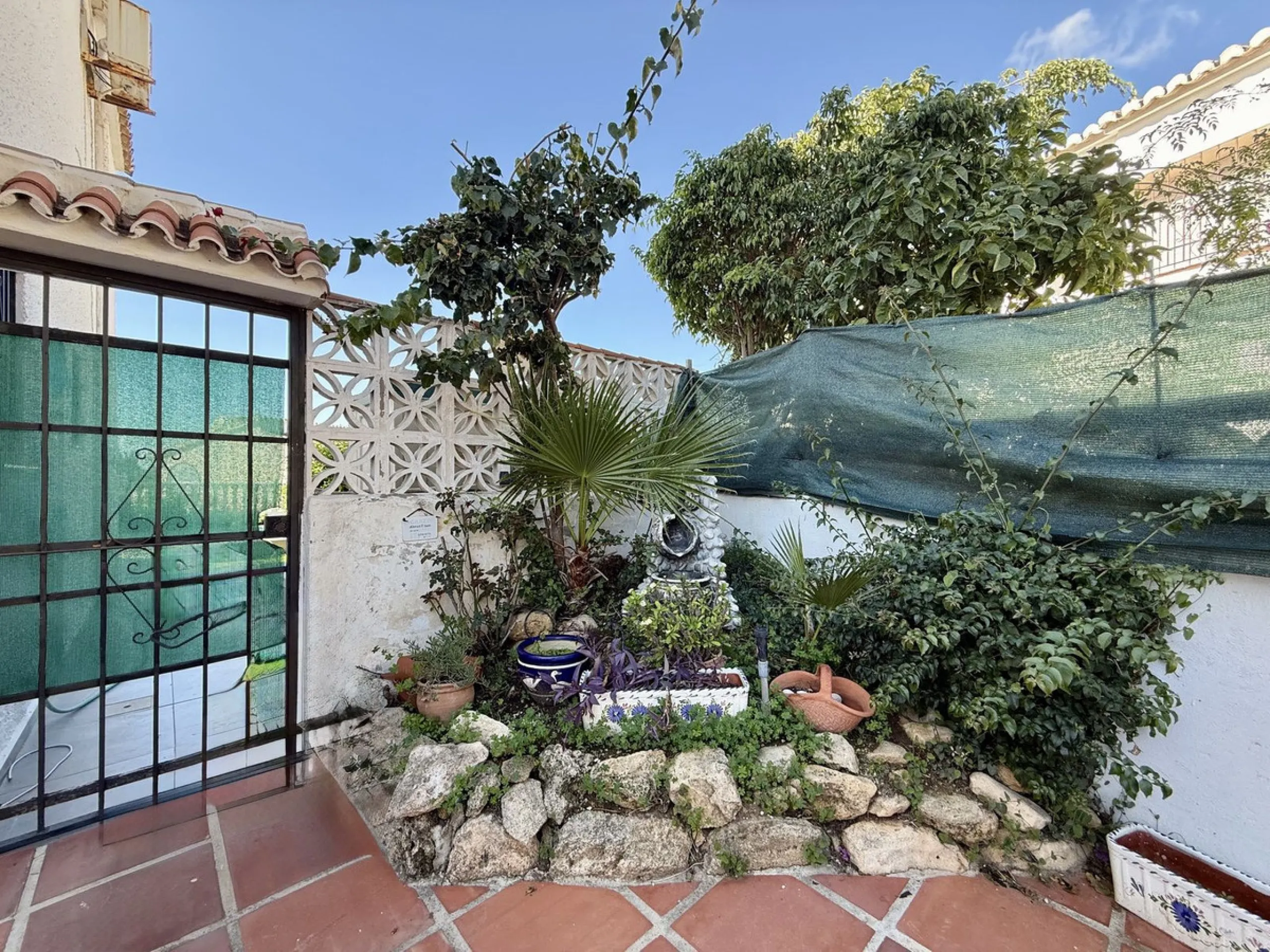 House - Semi-Detached House в продаже в Mijas, Málaga. В доме 3 спален и 2 ванных комнат. Площадь дома 133 м². Площадь участка 215 м²