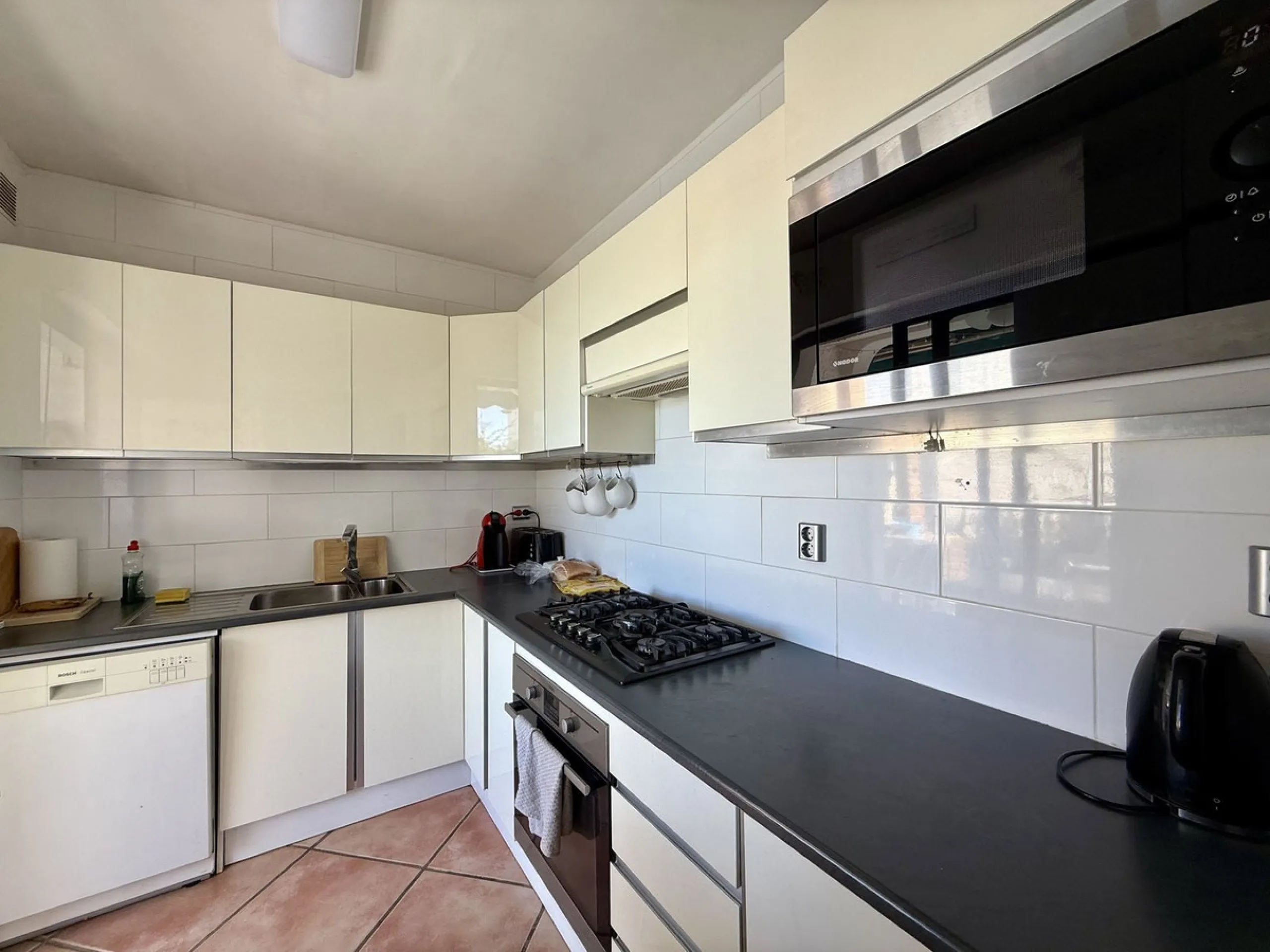 House - Semi-Detached House в продаже в Mijas, Málaga. В доме 3 спален и 2 ванных комнат. Площадь дома 133 м². Площадь участка 215 м²