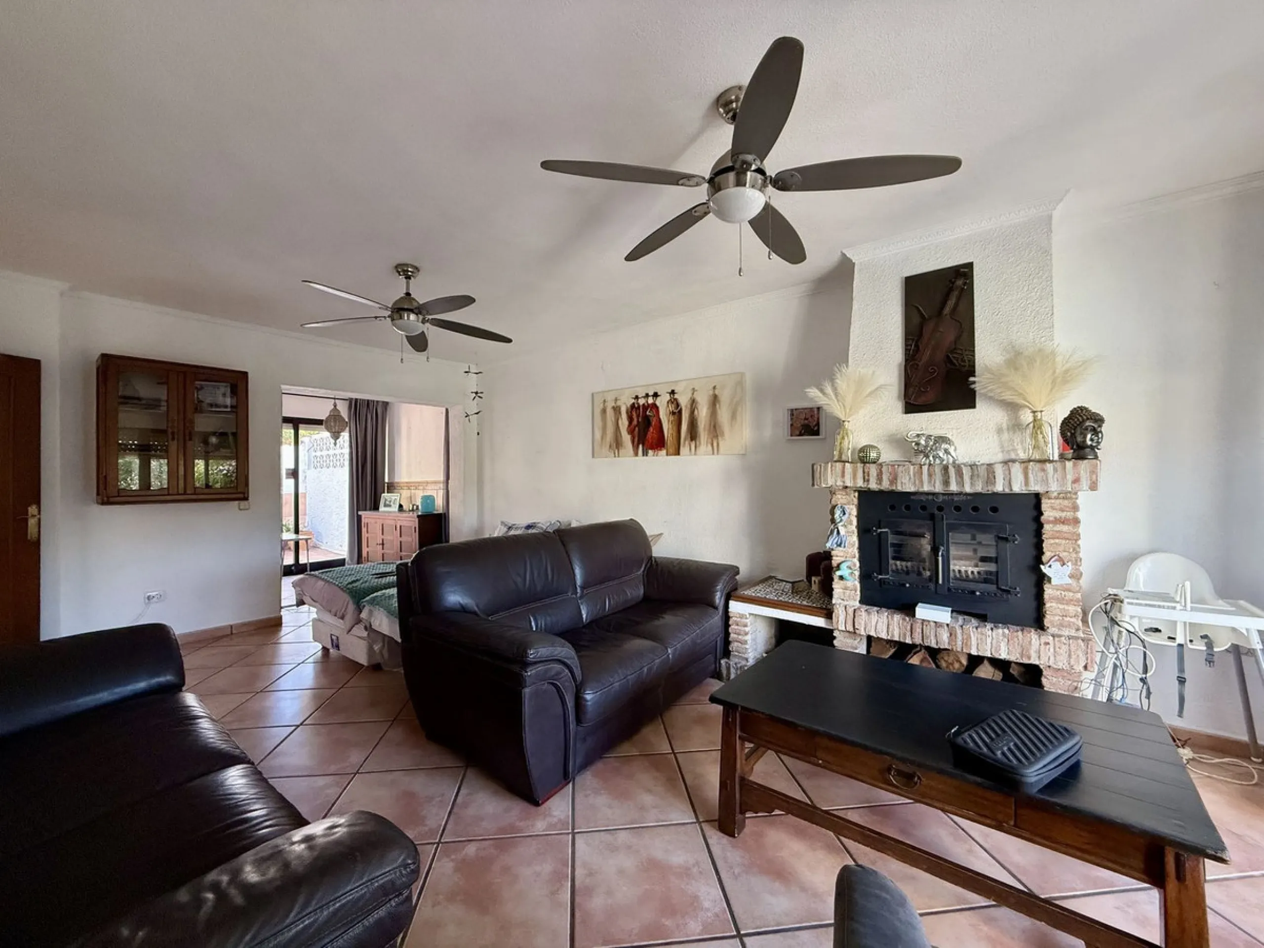 House - Semi-Detached House в продаже в Mijas, Málaga. В доме 3 спален и 2 ванных комнат. Площадь дома 133 м². Площадь участка 215 м²