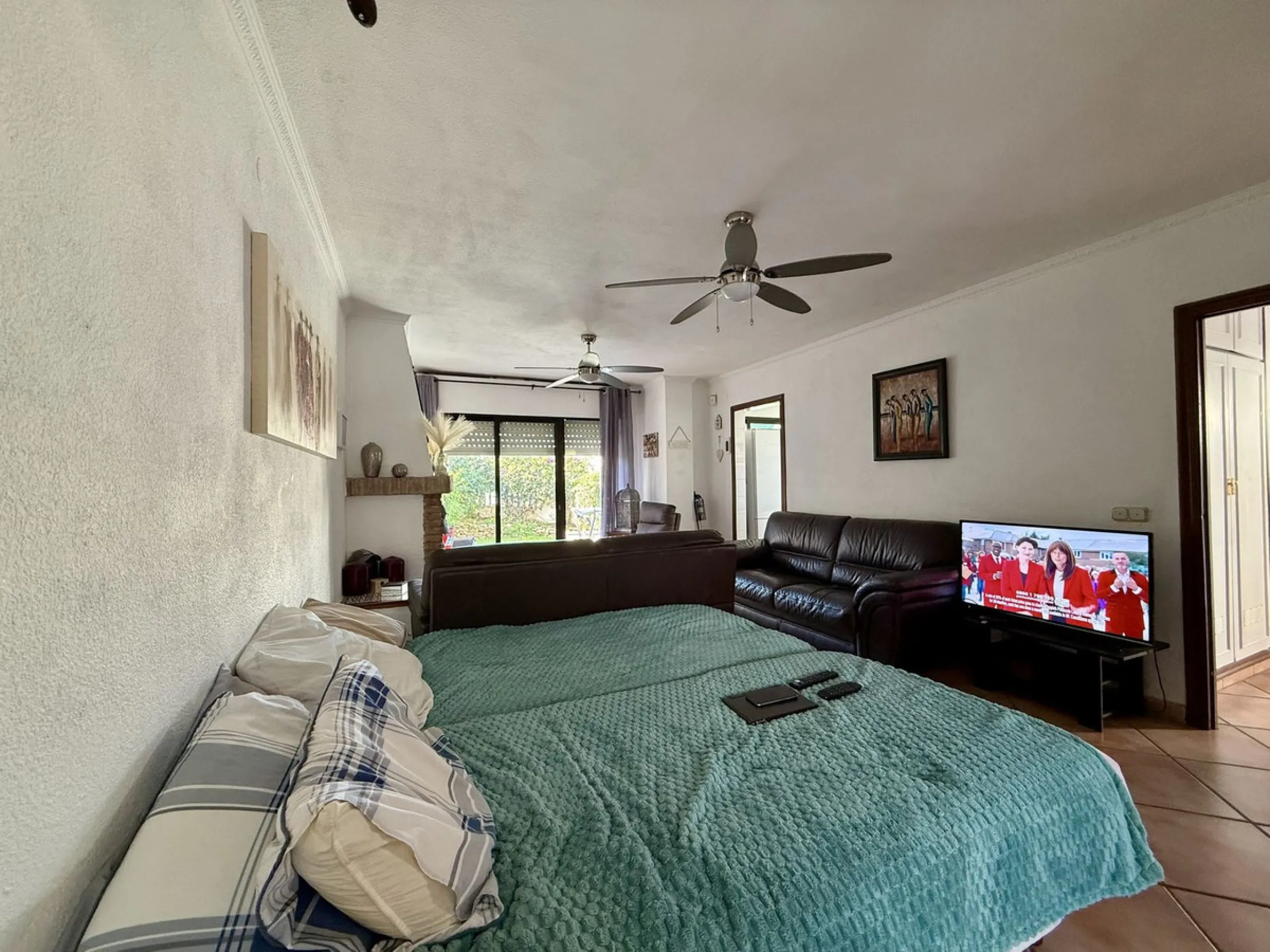 House - Semi-Detached House в продаже в Mijas, Málaga. В доме 3 спален и 2 ванных комнат. Площадь дома 133 м². Площадь участка 215 м²