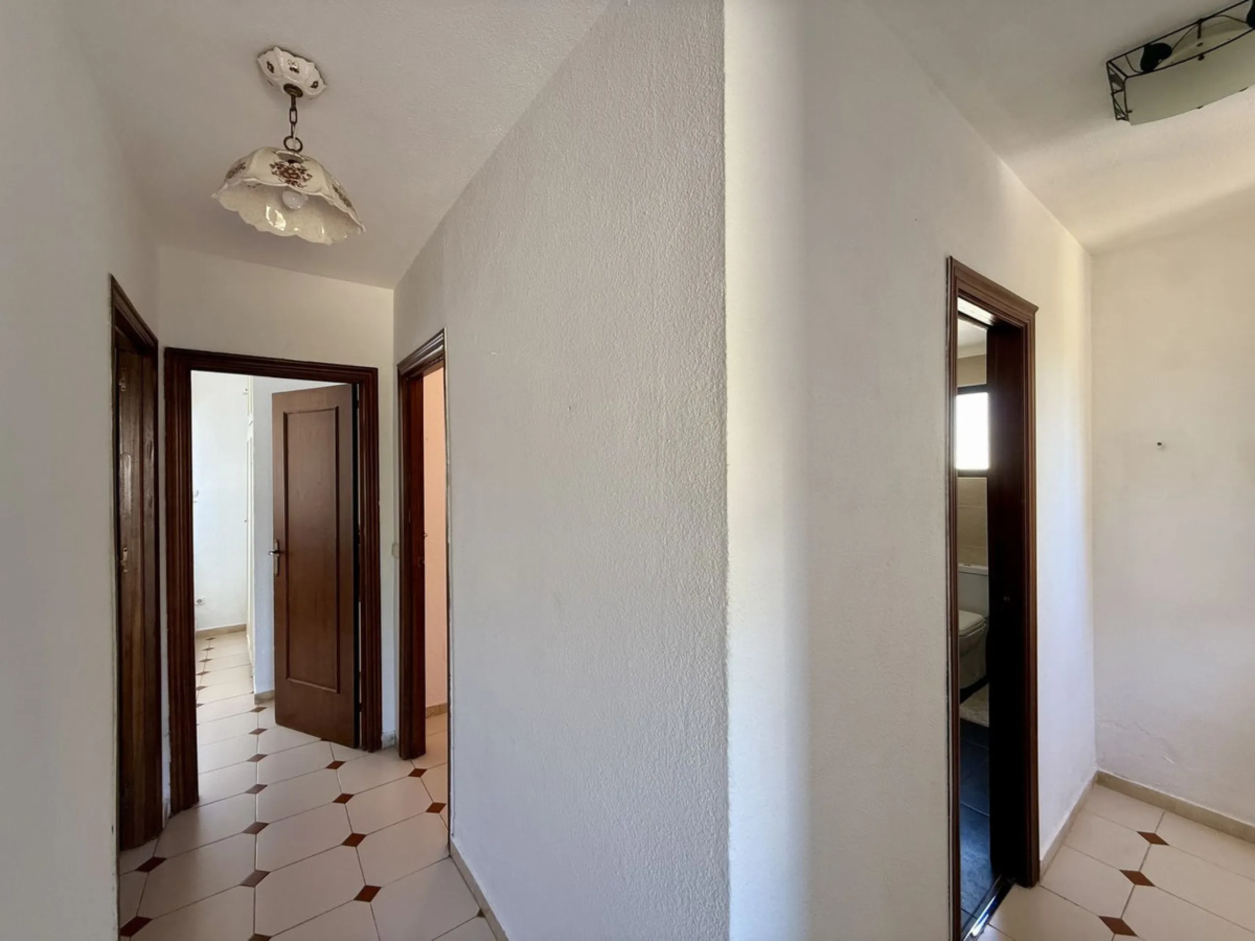 House - Semi-Detached House в продаже в Mijas, Málaga. В доме 3 спален и 2 ванных комнат. Площадь дома 133 м². Площадь участка 215 м²