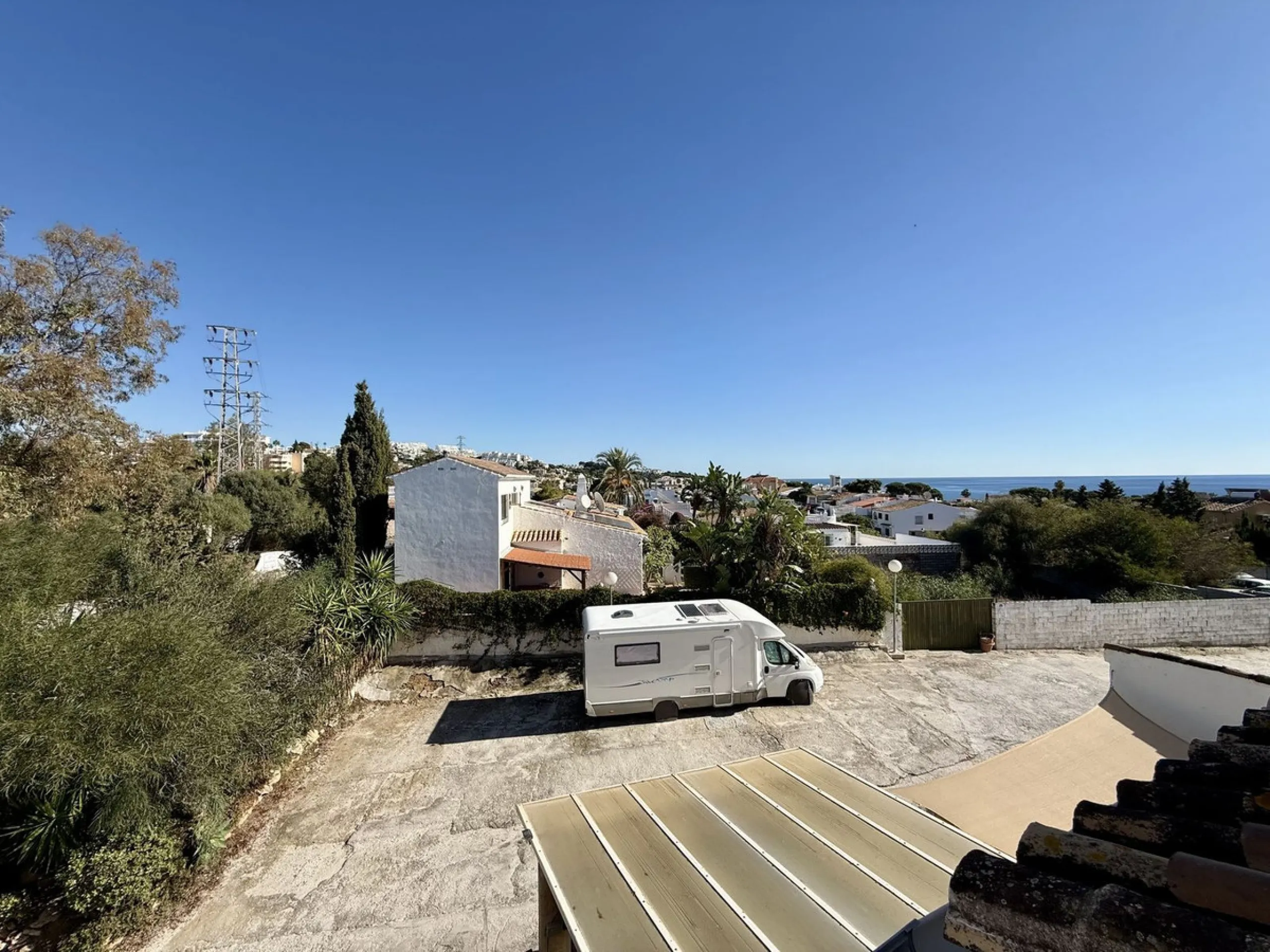 House - Semi-Detached House в продаже в Mijas, Málaga. В доме 3 спален и 2 ванных комнат. Площадь дома 133 м². Площадь участка 215 м²