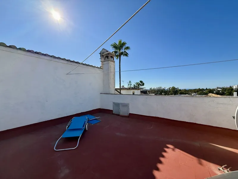 House - Semi-Detached House в продаже в Mijas, Málaga. В доме 3 спален и 2 ванных комнат. Площадь дома 133 м². Площадь участка 215 м²