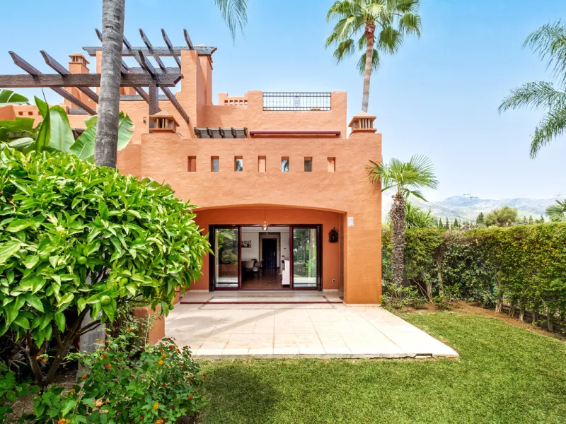 Just a short walk from Puente Romano and the beach, this fully renovated corner-unit villa is located in the exclusive gated community of Monte Marbella Club, with only 17 homes.