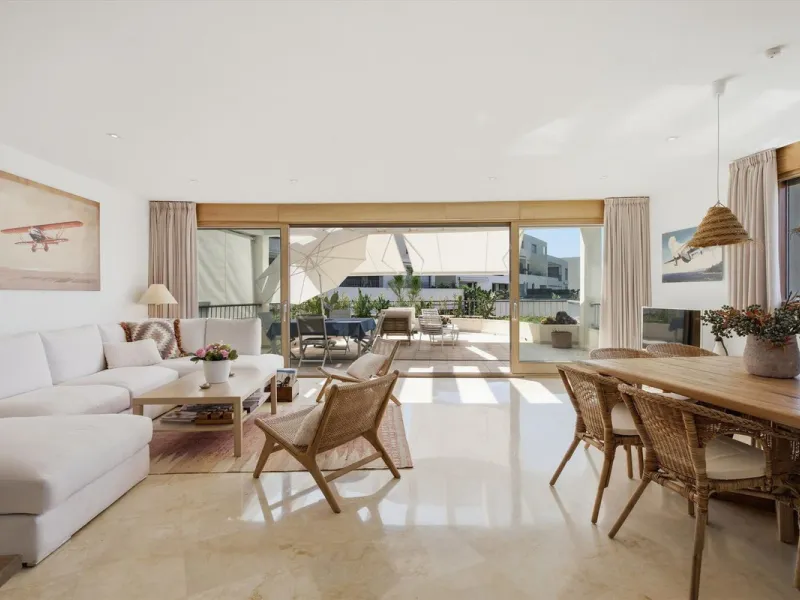 Apartment - Penthouse Duplex в продаже в Marbella, Málaga. В доме 3 спален и 2 ванных комнат. Площадь дома 197 м²
