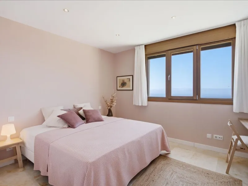 Penthouse with sea and coastal views, Las Lomas de los Monteros, Marbella