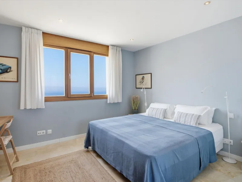 Penthouse with sea and coastal views, Las Lomas de los Monteros, Marbella