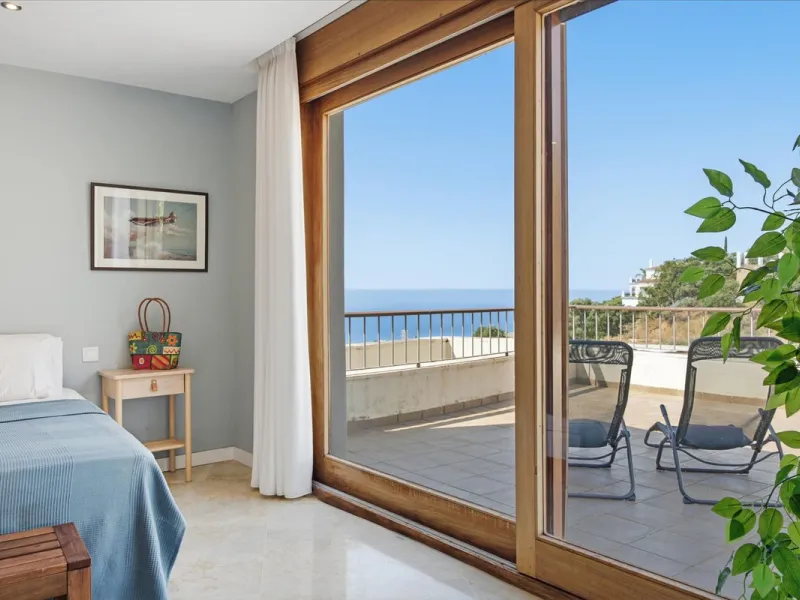 Penthouse with sea and coastal views, Las Lomas de los Monteros, Marbella