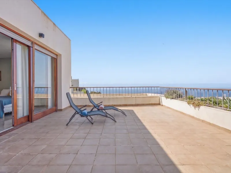 Penthouse with sea and coastal views, Las Lomas de los Monteros, Marbella