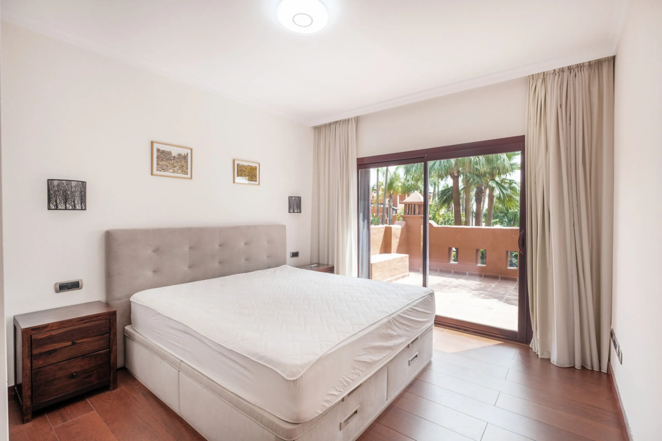 Just a short walk from Puente Romano and the beach, this fully renovated corner-unit villa is located in the exclusive gated community of Monte Marbella Club, with only 17 homes.