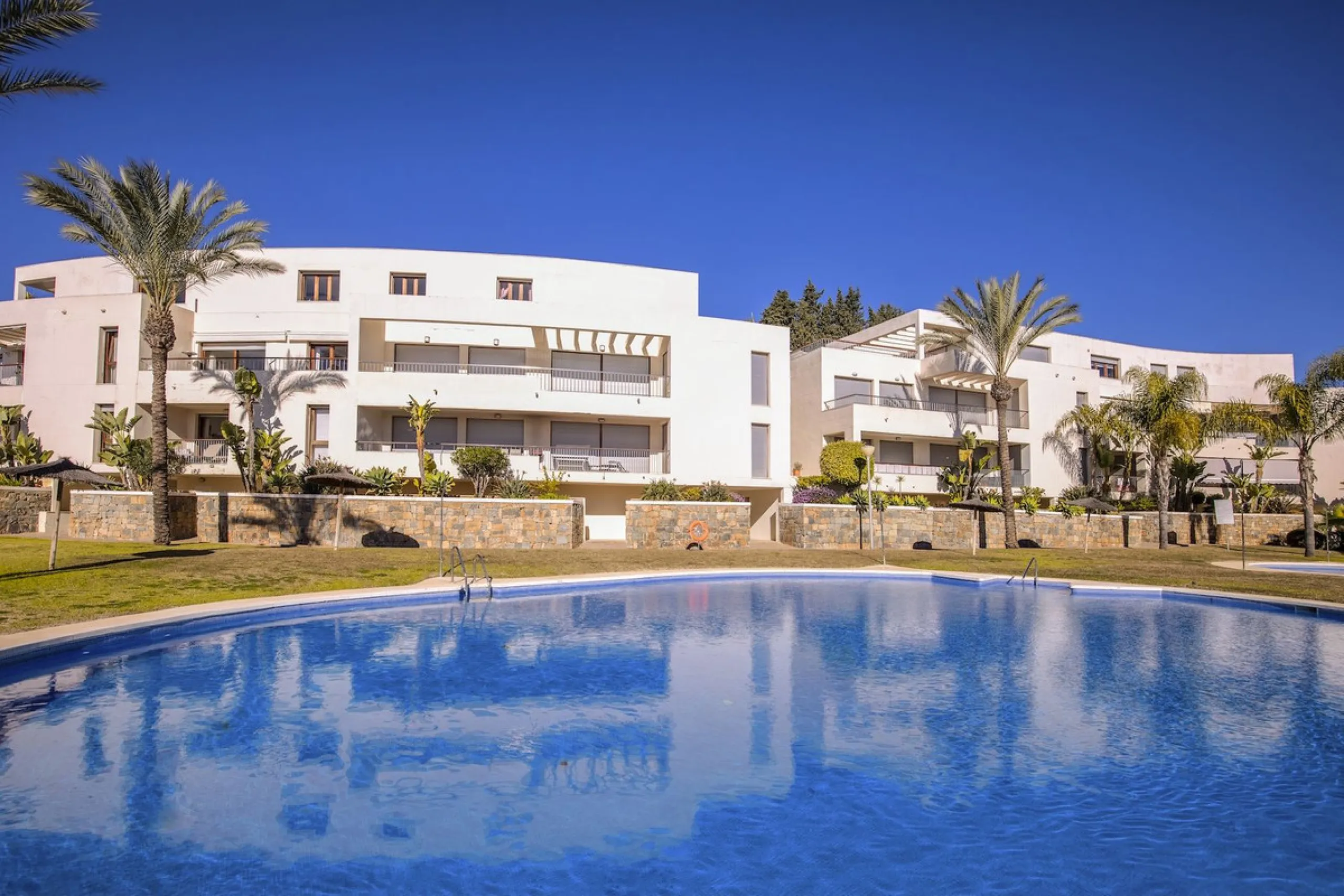 Penthouse with sea and coastal views, Las Lomas de los Monteros, Marbella