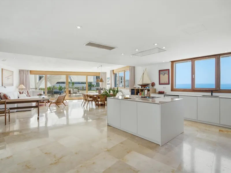Penthouse with sea and coastal views, Las Lomas de los Monteros, Marbella